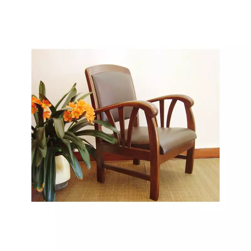 Fauteuil en cuir avec structure en teck