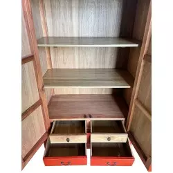 Armoire de mariage rouge en bois massif