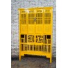 Armoire de cuisine chinoise jaune - Stock Guangzhou