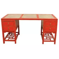 Bureau chinois rouge...