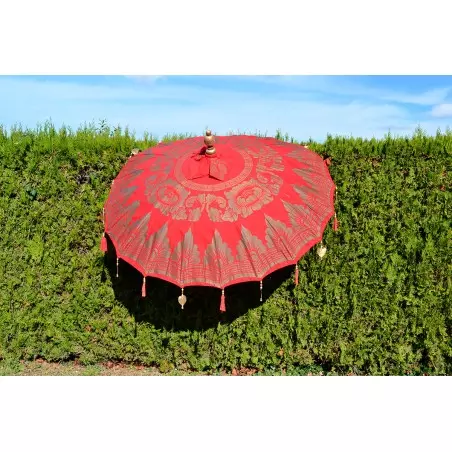 Parasol balinais rouge