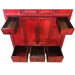 Armoire ancienne rouge sang de boeuf