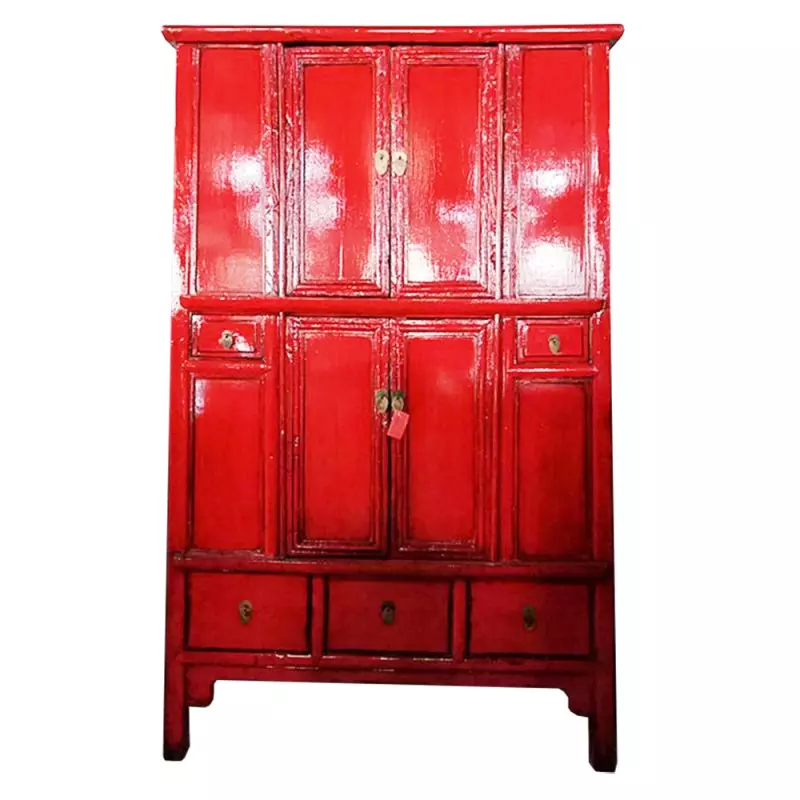 Armoire ancienne rouge sang de boeuf