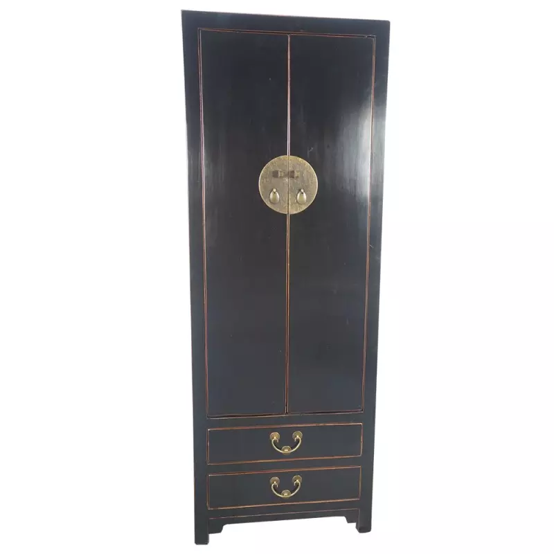 Armoire chinoise noire patinée à l'ancienne